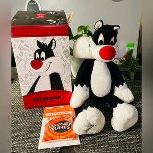 NIB!!!! Sylvester Scentsy buddy!